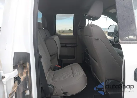 2022 Ford Super Duty F-250 Srw Xlt z USA, uszkodzony, nr VIN 1FT7X2B6XNED79817